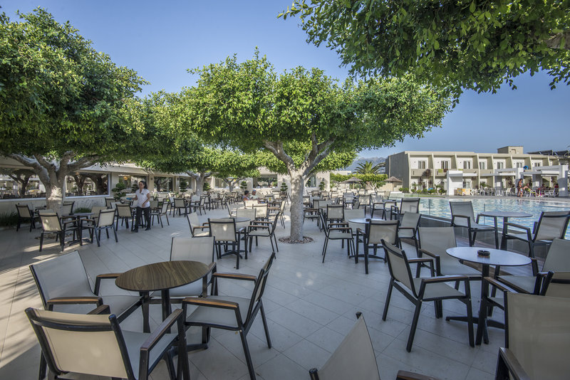 Sandy Beach Hotel 10