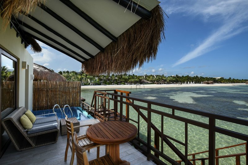 Palafitos Overwater Bungalows 15