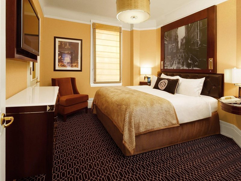 The Algonquin 29