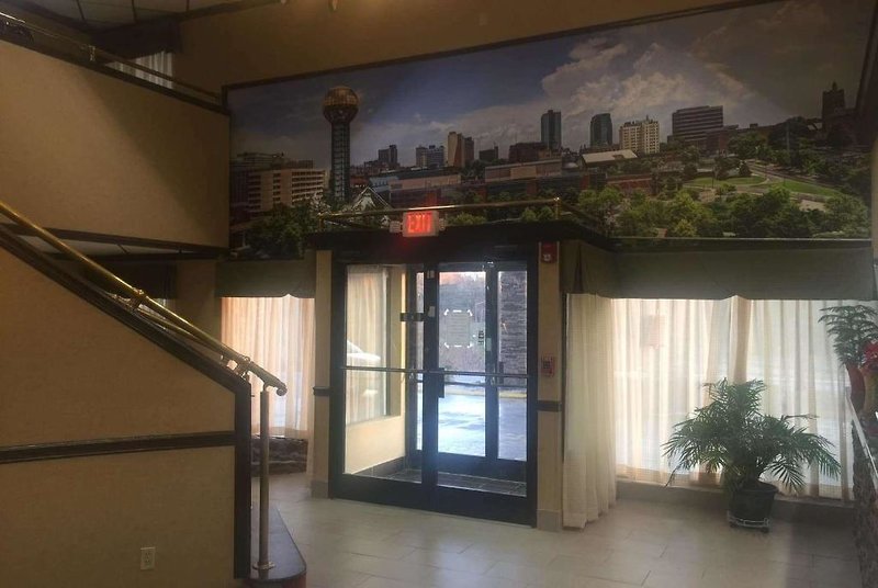 Baymont Inn & Suites Knoxville I-75