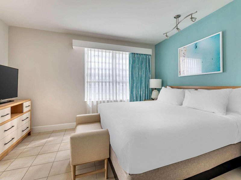 Hilton Vacation Club Crescent on South Beach Miami 13