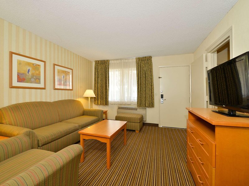Travelodge by Wyndham Palm Springs 15