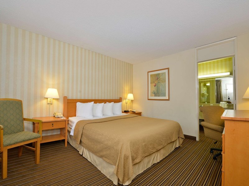 Travelodge by Wyndham Palm Springs 17