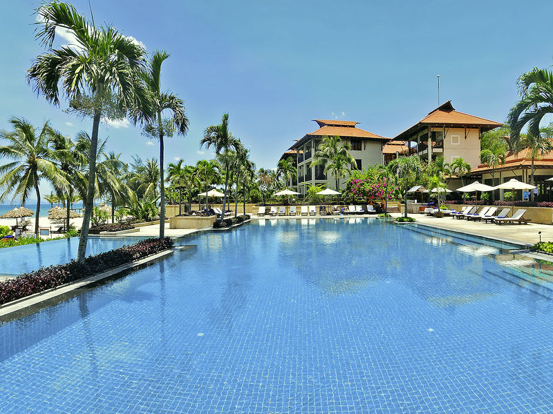Furama Resort & Villas Danang 8