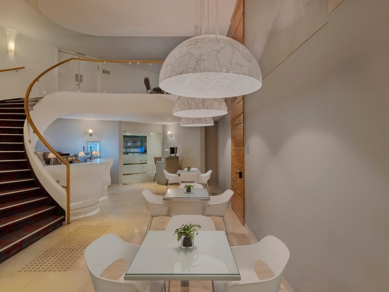 Hotel Metropolitan 9