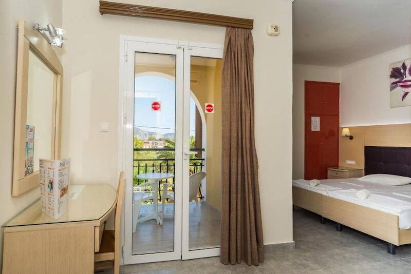 Rose Club Hotel 9