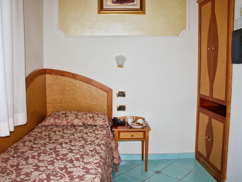 Hotel Savoia Sorrento 6