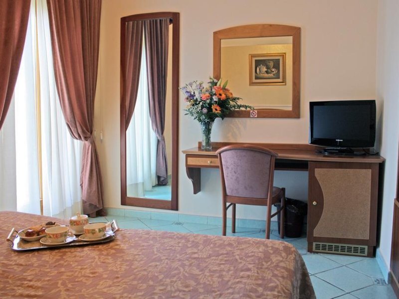 Hotel Savoia Sorrento 18