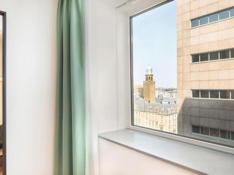 The James Hotel Rotterdam 4