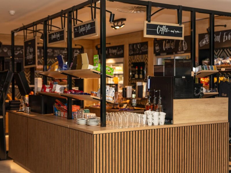 The James Hotel Rotterdam 18