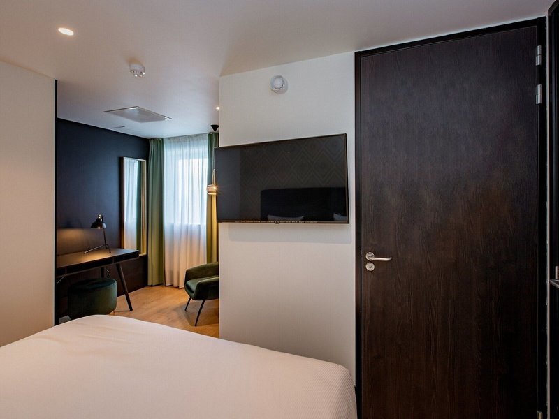 The James Hotel Rotterdam 30