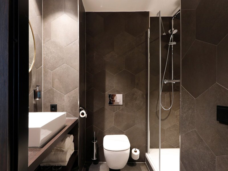 The James Hotel Rotterdam 37
