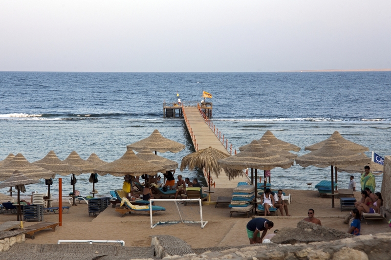 Tamra Beach Resort 4