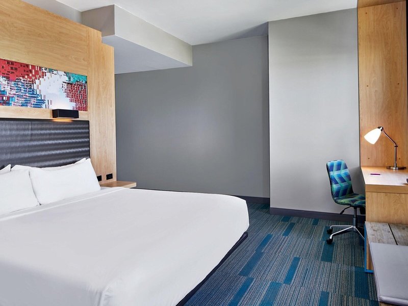 Aloft Miami Aventura 32