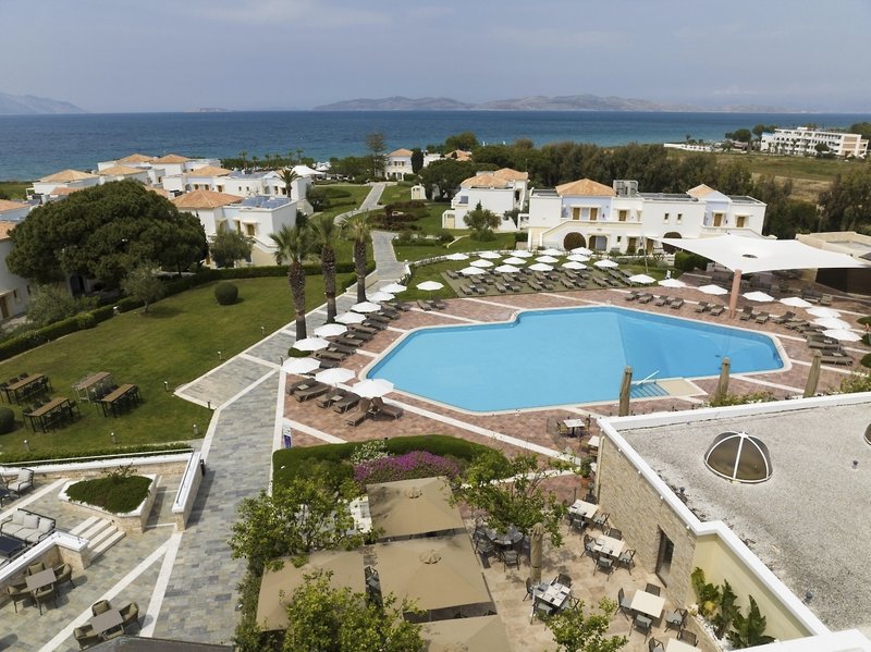 Neptune Luxury Resort 6