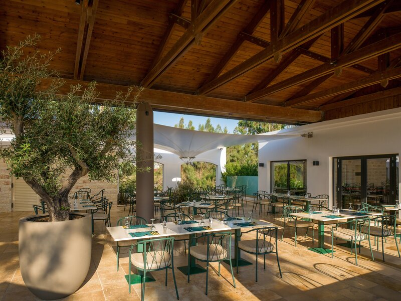 Neptune Hotels - Resort, Convention Centre & Spa 211