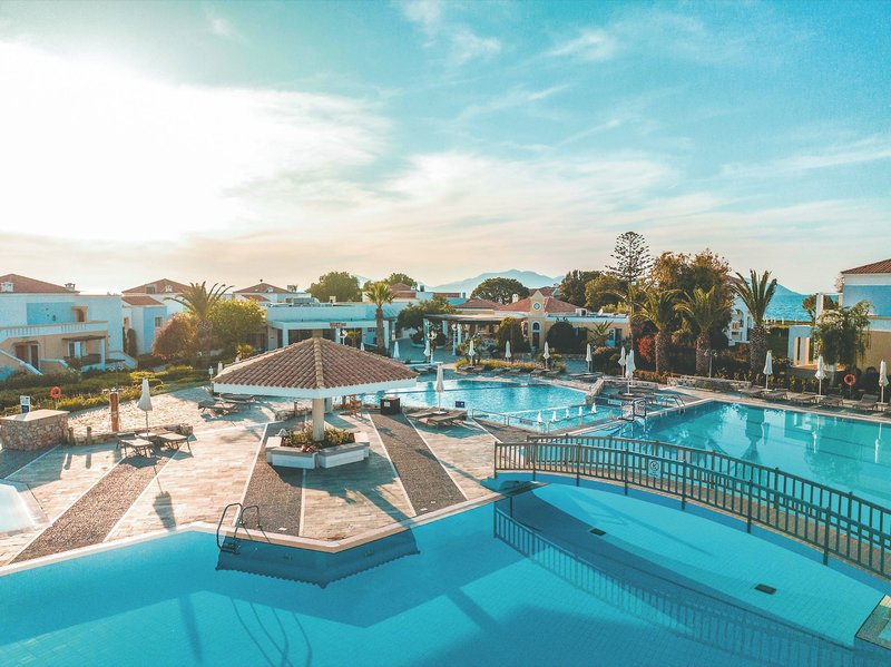 Neptune Hotels - Resort, Convention Centre & Spa 4