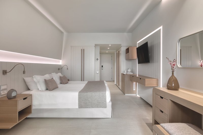 Neptune Luxury Resort 40