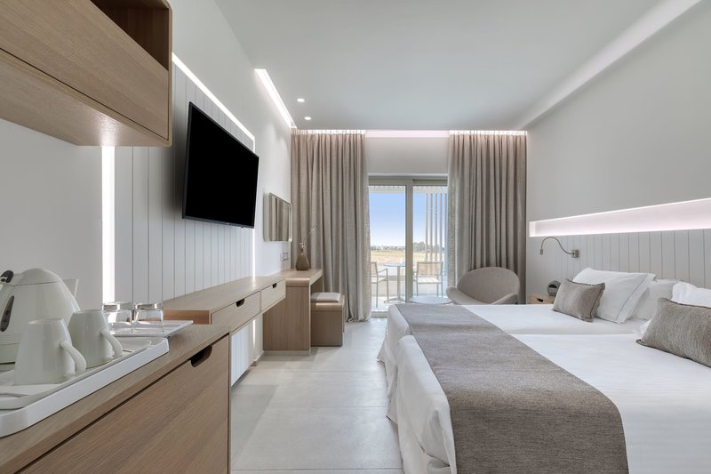 Neptune Luxury Resort 42