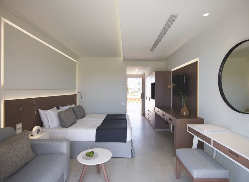 Neptune Luxury Resort 44