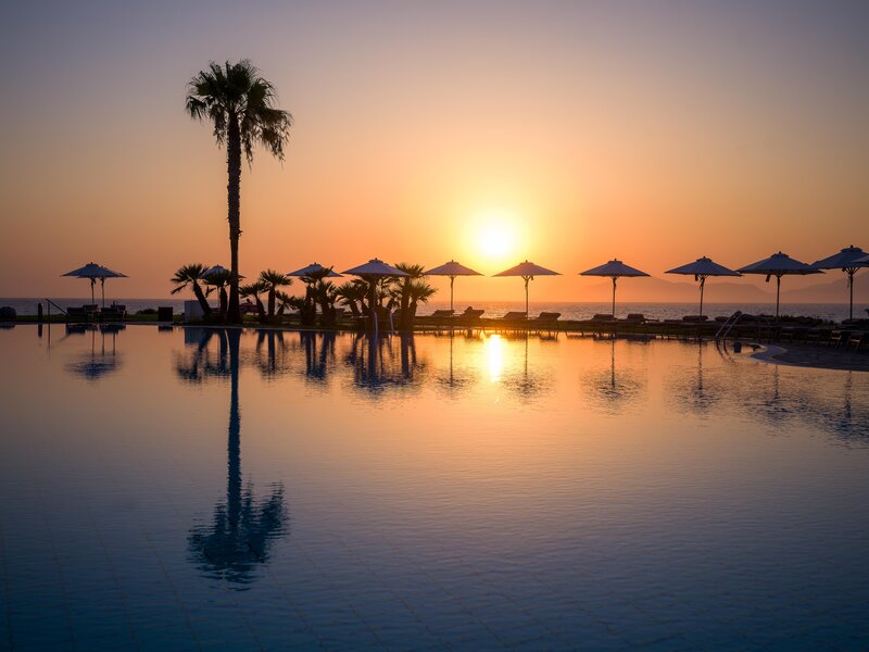 Neptune Luxury Resort 33