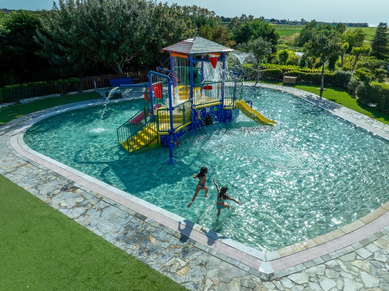Neptune Luxury Resort 53