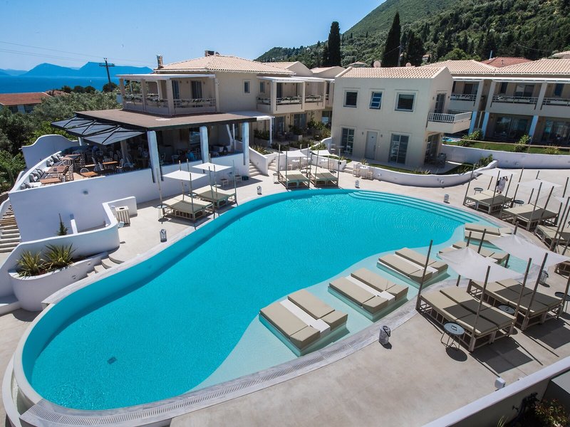 Crystal Waters Sapphire 11 - Outdoor Pool