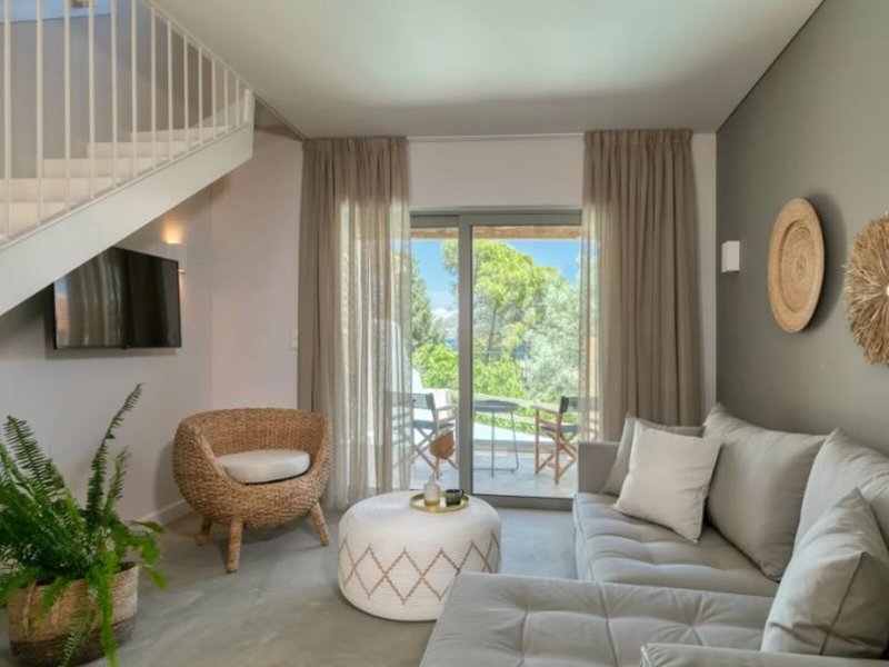 Crystal Waters Sapphire 25 - Room Example