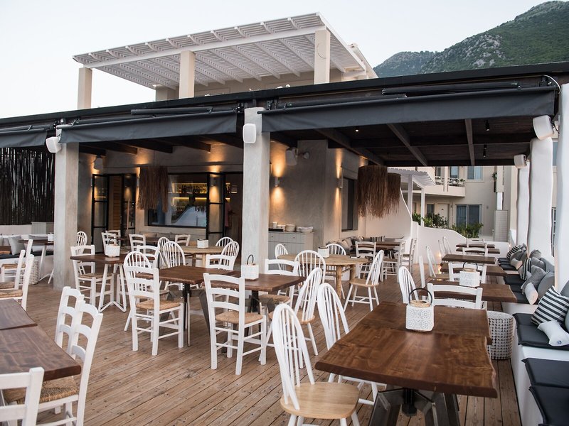 Crystal Waters Sapphire 34 - Restaurant