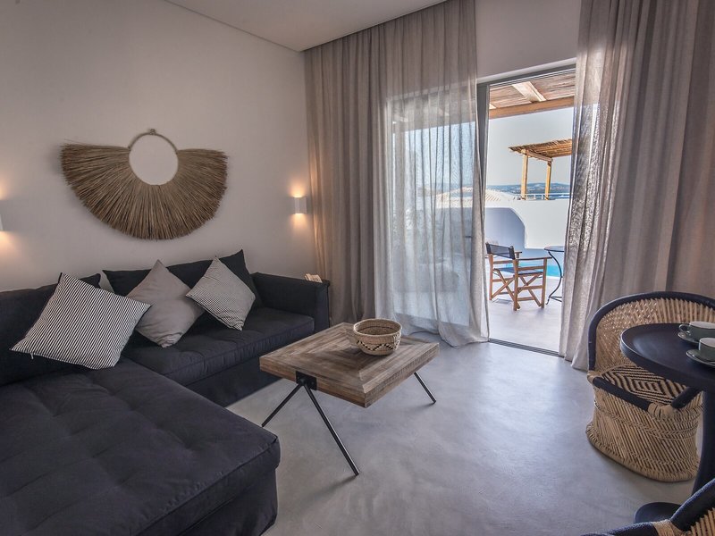 Crystal Waters Sapphire 43 - Room Example