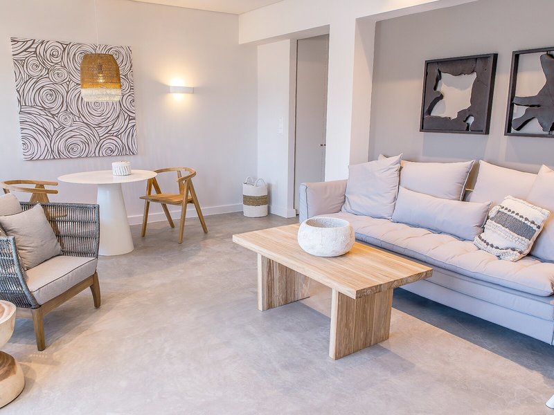 Crystal Waters Sapphire 48 - Room Example