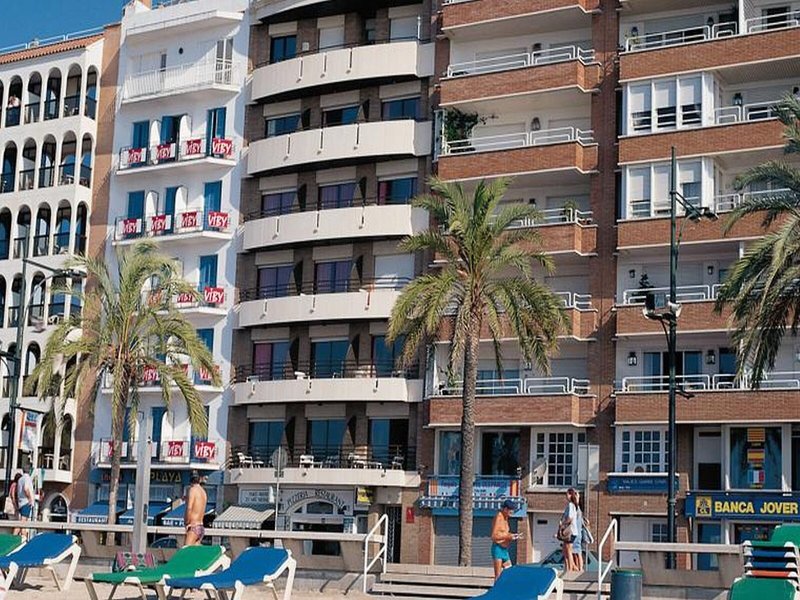 Almirall Apartaments 3