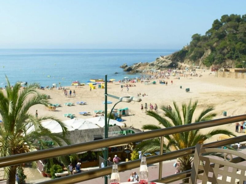 Almirall Apartaments 7