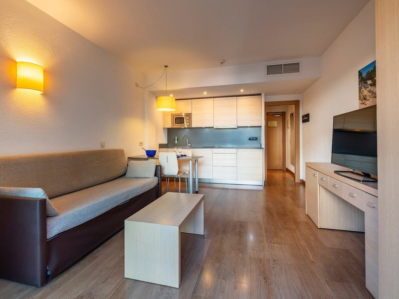 Almirall Apartaments 22