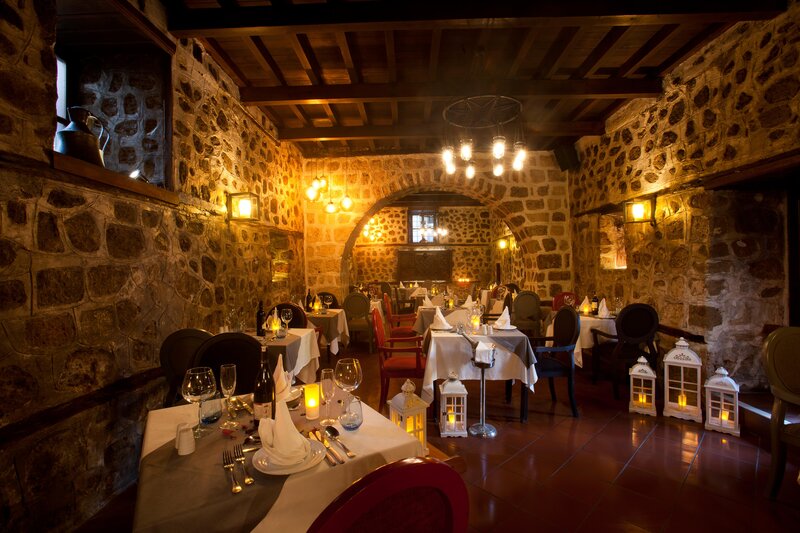 Alp Pasa Hotel 11
