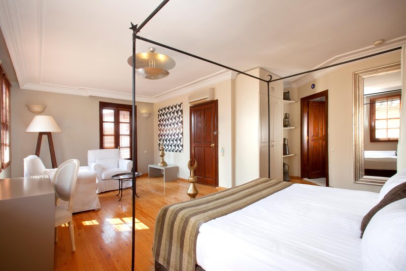 Alp Pasa Hotel 11