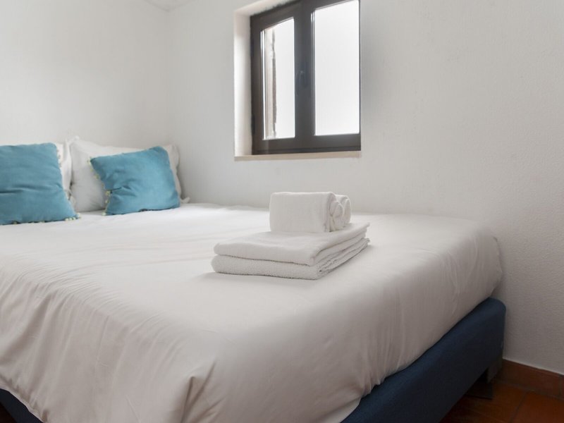 WOT Ericeira Lodge 11 - Room Example