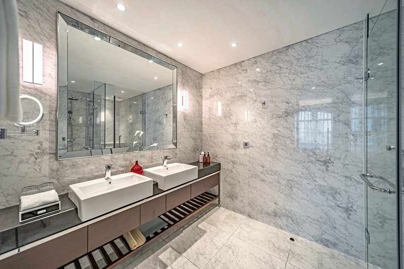 Sherwood Suites Saigon 11