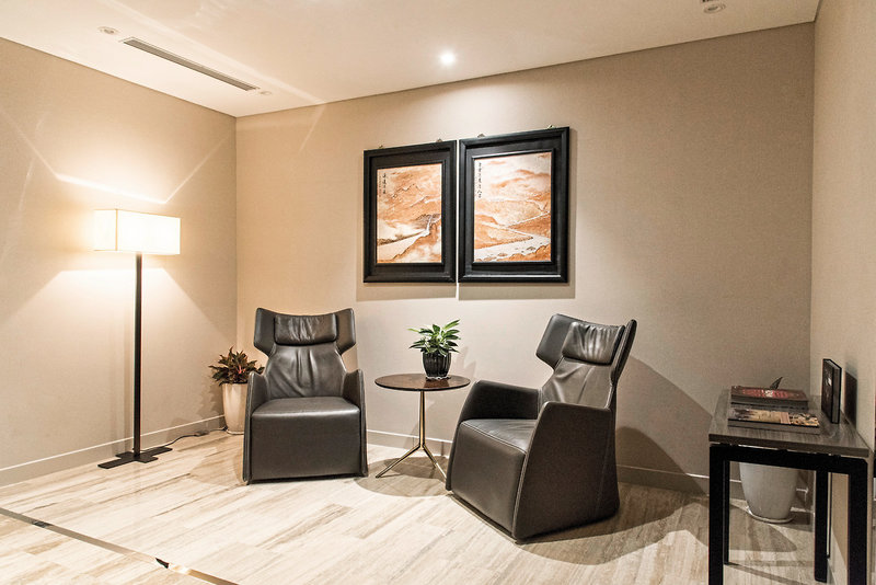 Sherwood Suites Saigon 6