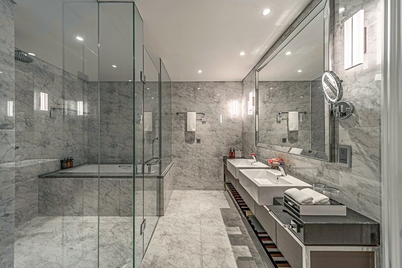 Sherwood Suites Saigon 16