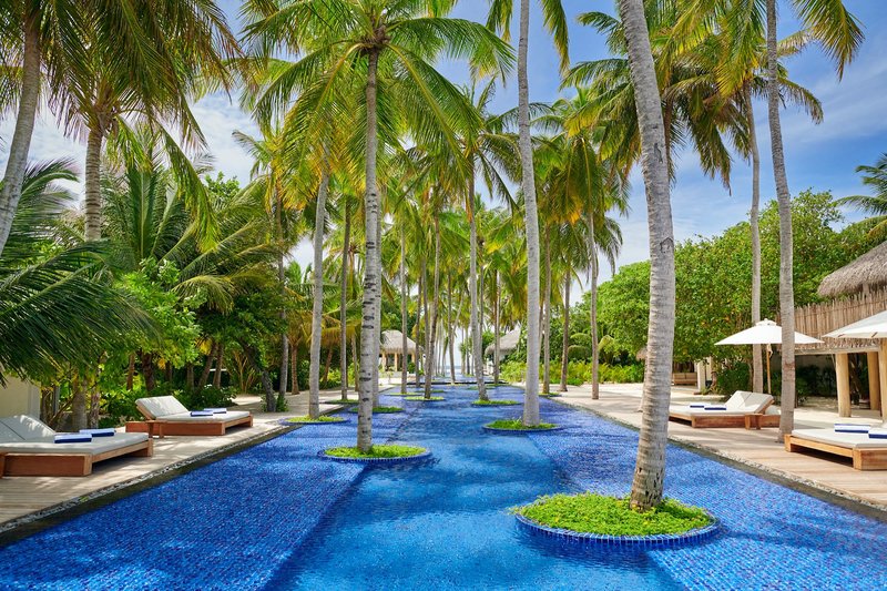 Sirru Fen Fushi - Private Lagoon Resort 18
