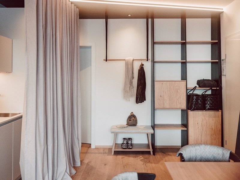 JoAnn - suites & apart 50