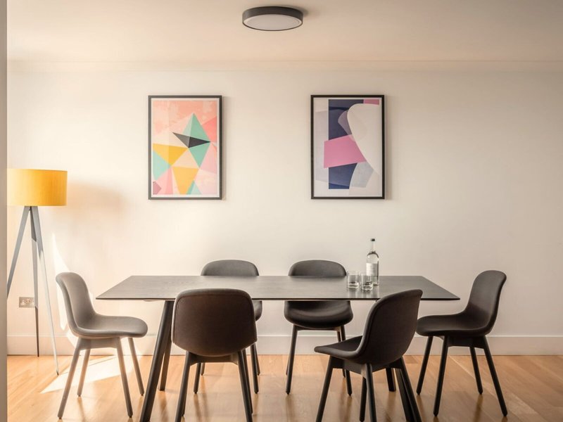 Monarch House Serviced Apartments 4