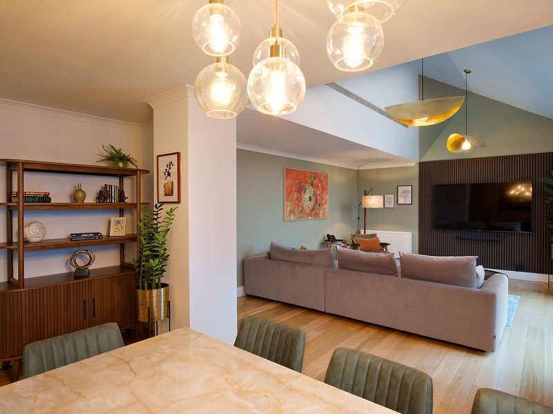 Monarch House Serviced Apartments 8