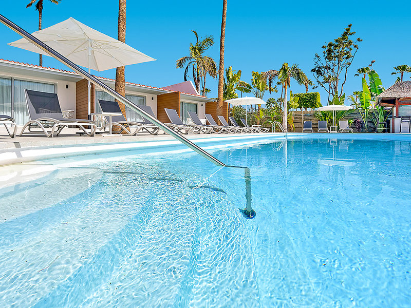 Sanom Beach Resort 1