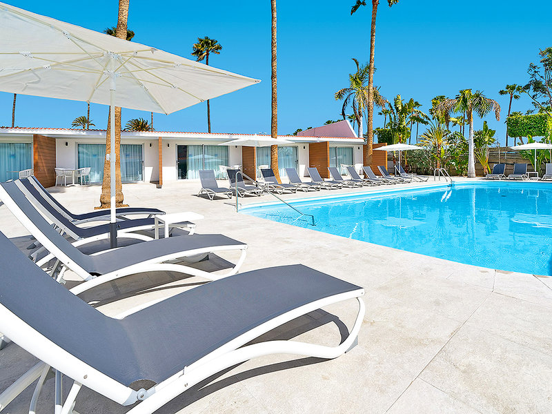 Sanom Beach Resort 5