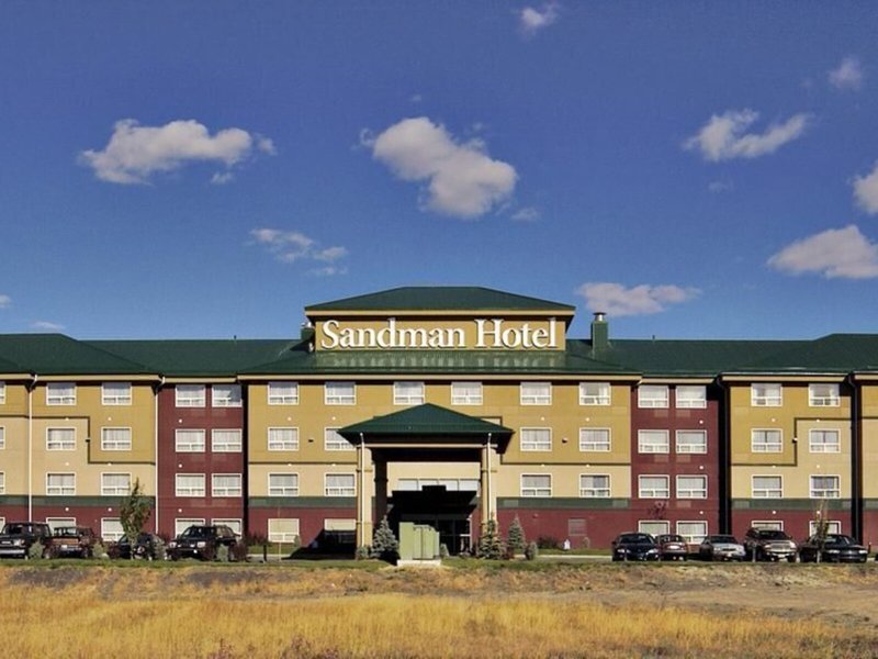 Sandman Hotel Red Deer 2