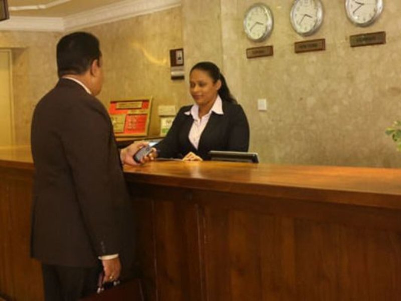 Hotel Sapphire 9
