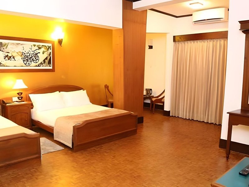 Hotel Sapphire 12