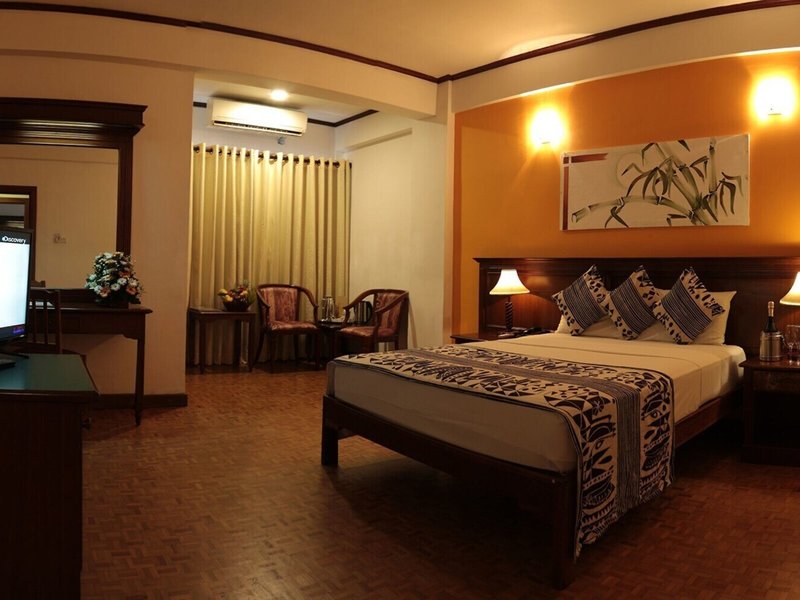Hotel Sapphire 13